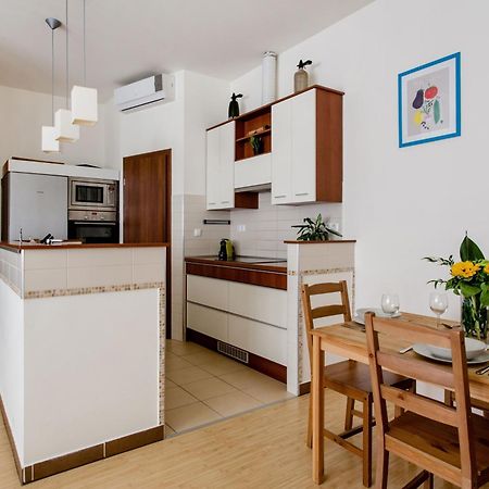 Apartamento Downtown Delight Near The Basilica Budapest Exterior foto