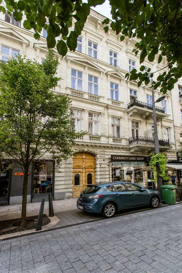 Apartamento Downtown Delight Near The Basilica Budapest Exterior foto